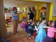 Karneval s Mirečkem a Leontýnkou